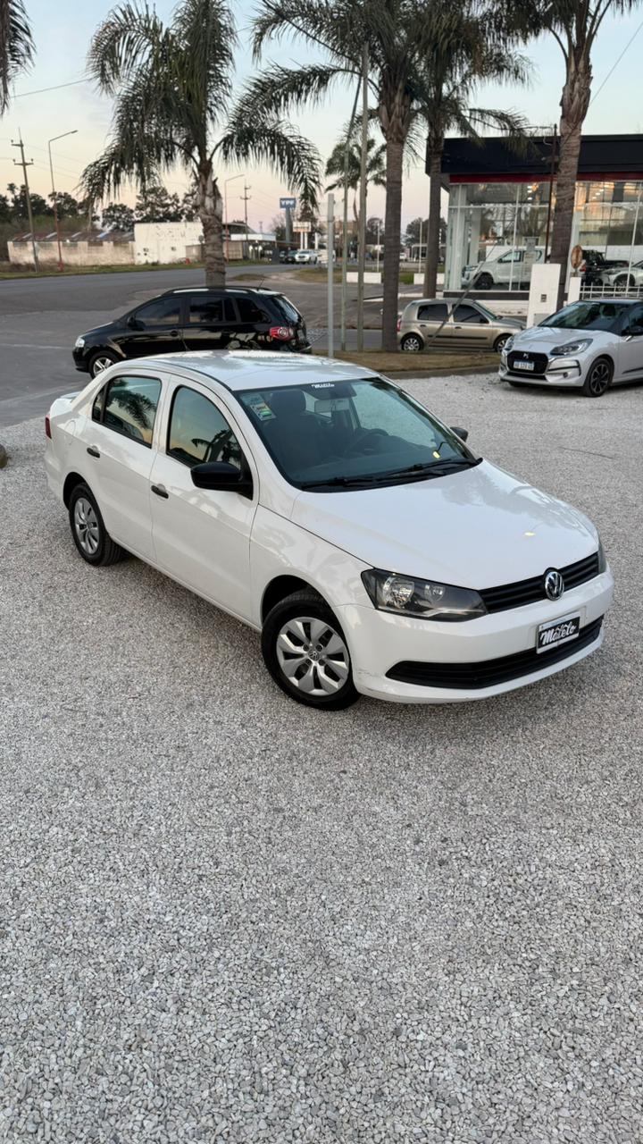 VOLKSWAGEN - VOYAGE 1.6  - MANUAL  - 2014